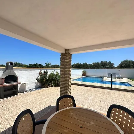Chalet Con Piscina Privada Holiday home *